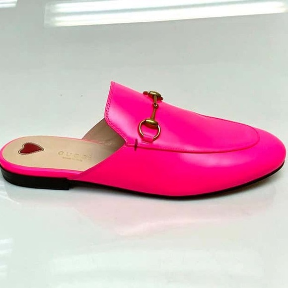 Gucci Princetown Mules Loafer Slides
Pink Size 37 - Worn a couple of times - Picture 7 of 8